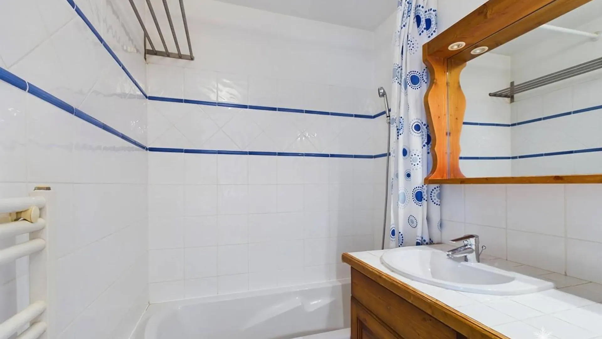 Charmant 3 Pieces Au Centre Station Avec Balcon, Parking Et Wifi Gratuit - Fr-1-398-579 Montvalezan